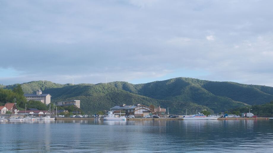 離島の役場をITで支える　―海士町役場の建て替えに伴うシステム移行に挑んだ、2人のエンジニアの記録